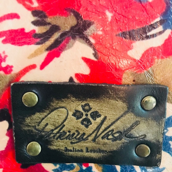 Patricia Nash Large Tote - Picture 4 of 8